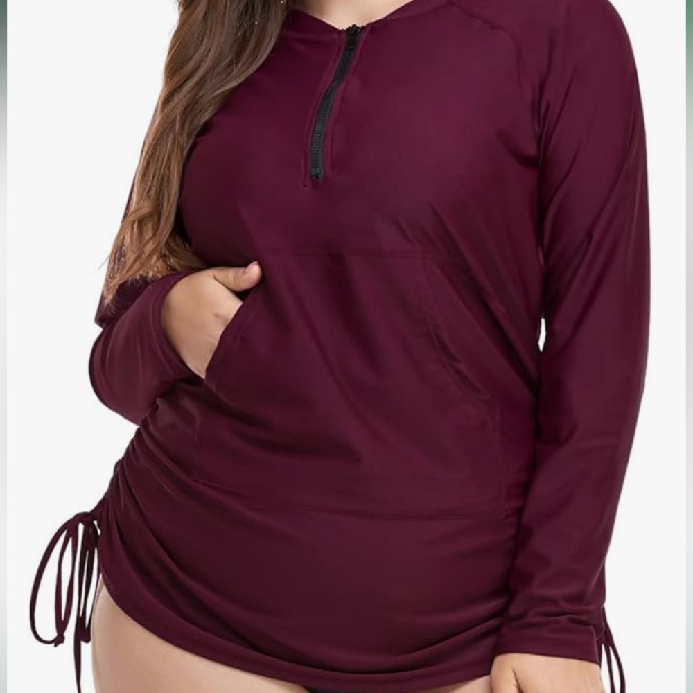 Women’s rash guard